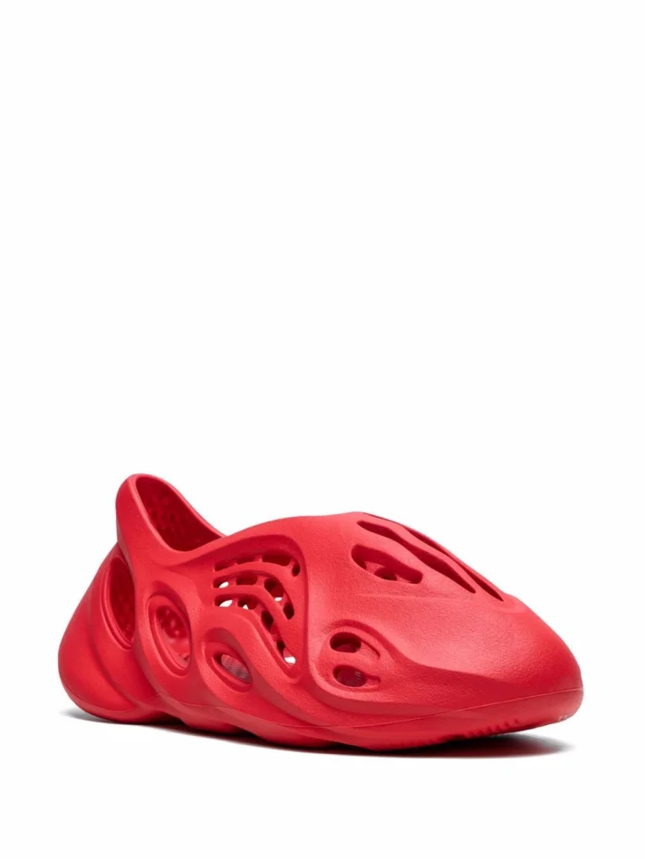Adidas Yeezy Foam RNNR Vermillion