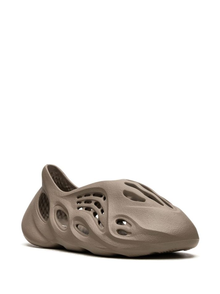 Adidas Yeezy Foam RNNR Stone Taupe