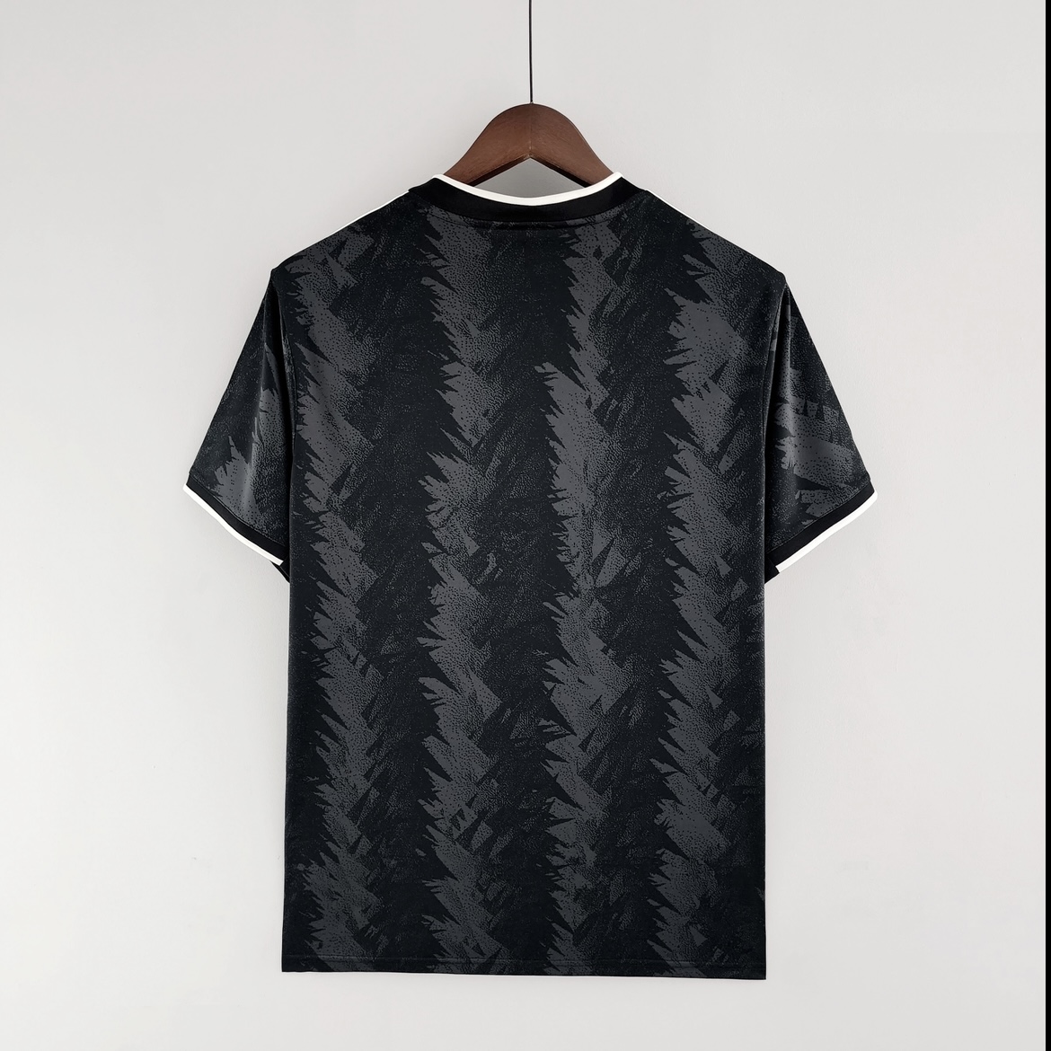 Juventus Away 22/23 Soccer Jersey - Image 2