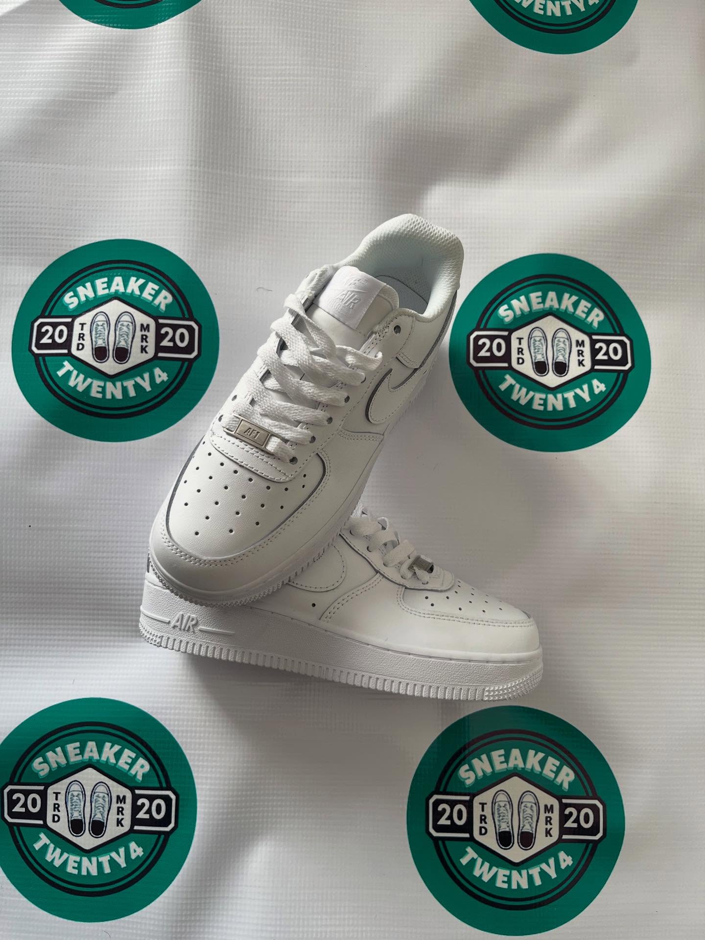 Nike Air Force 1 07 White - Image 4