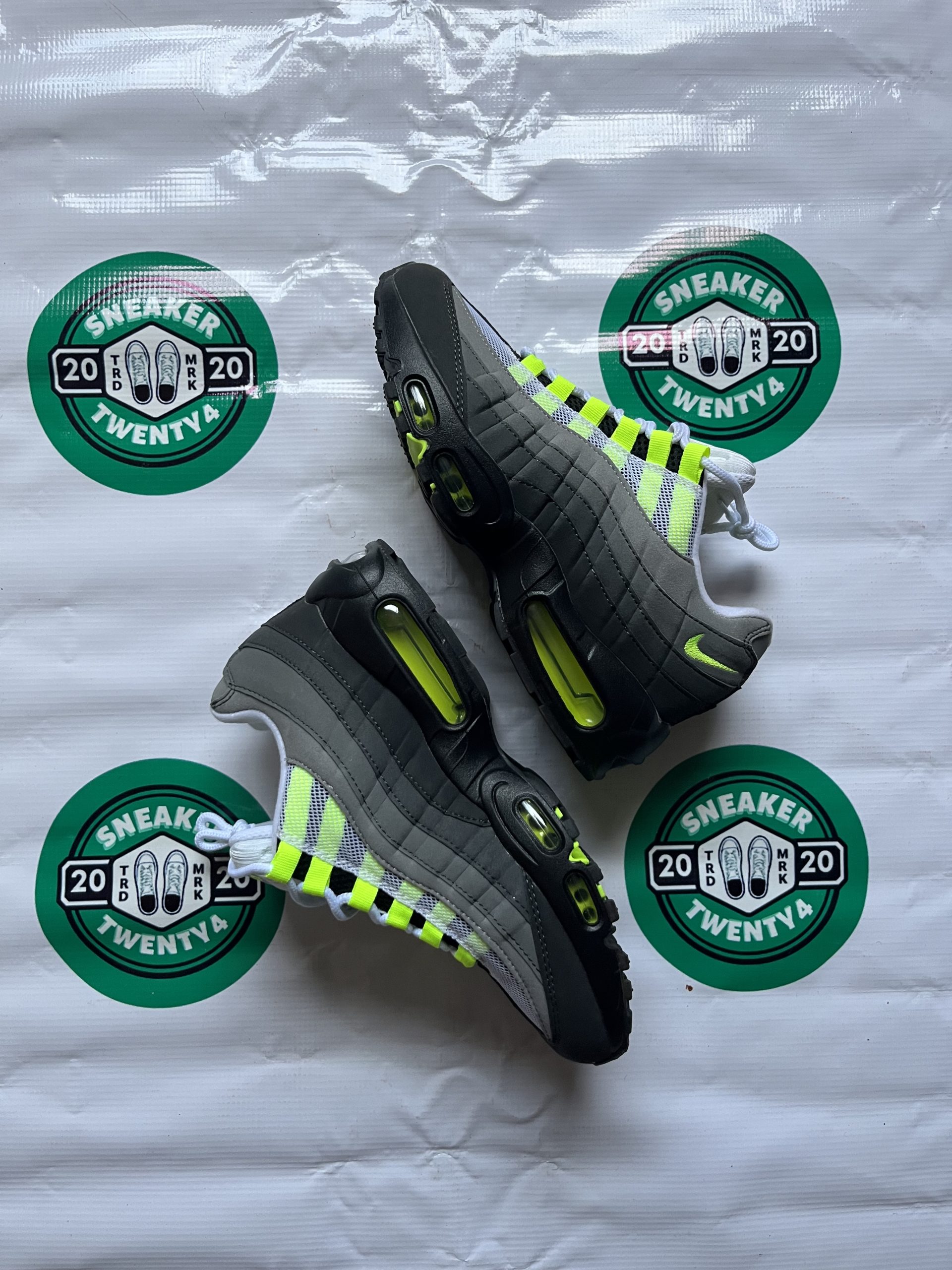 Nike Air Max 95 Neon Green 2020 - Image 3